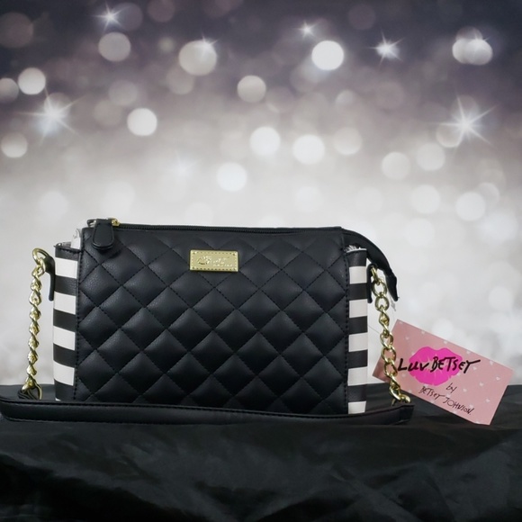 Betsey Johnson Handbags - 🟩 Offers Welcome 🟩